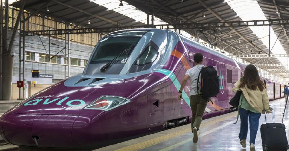 Renfe Reabre La Venta De Billetes Entre Galicia Y Madrid Con Precios