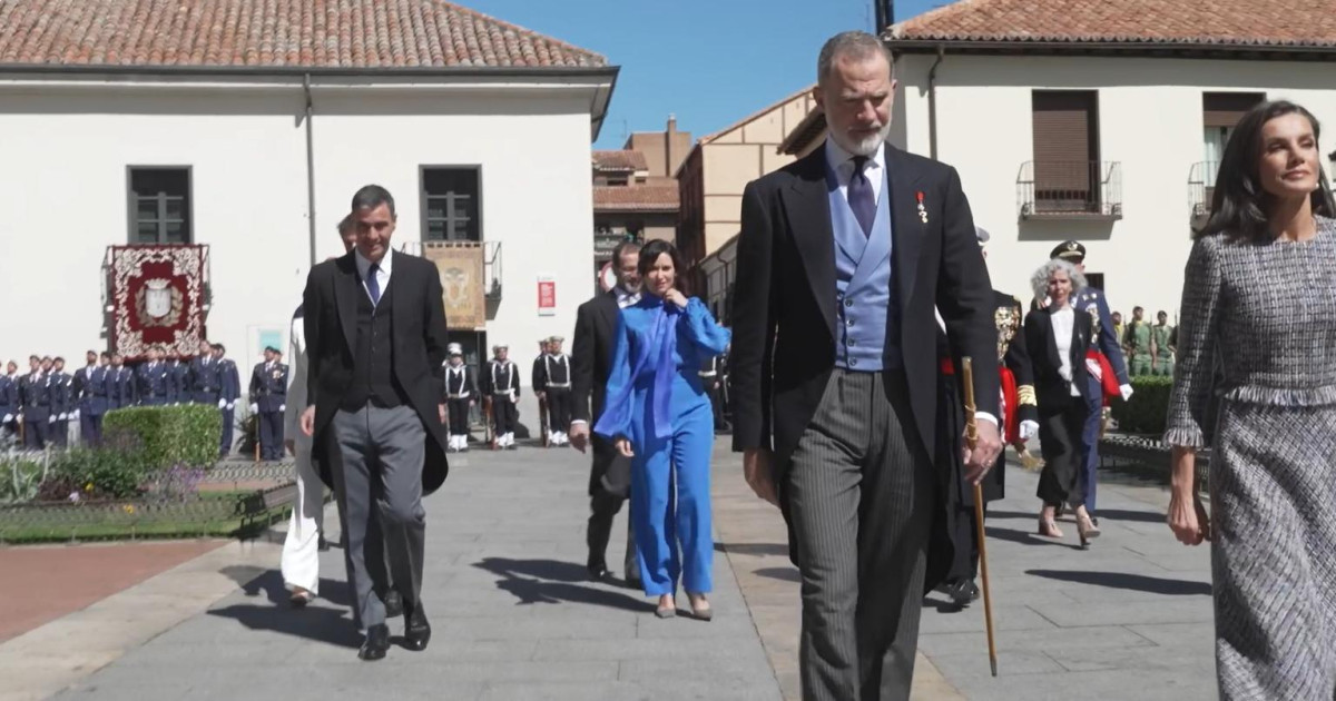 Tensión Entre Ayuso Y Sánchez: Evitan Dirigirse La Palabra En Su Primer ...