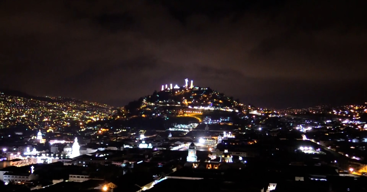 America’s largest manger lights up Quito