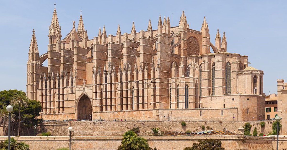 El Obispo De Mallorca Proh Be Celebrar Misa En P Blico A Los Tres Curas