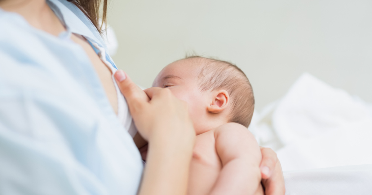 Quirónsalud expert highlights breastfeeding as “the best gift a mother can give her baby”